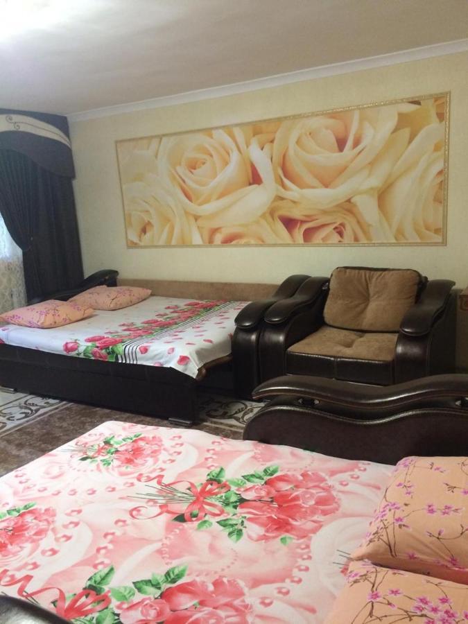 Гостевой Дом У Левы Hotel Gagra Kültér fotó
