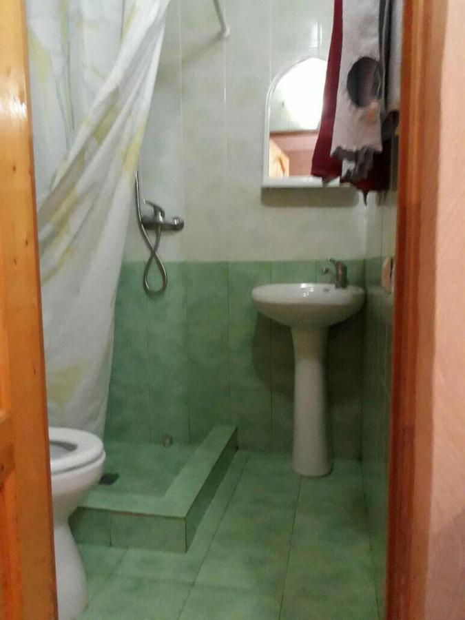 Гостевой Дом У Левы Hotel Gagra Kültér fotó