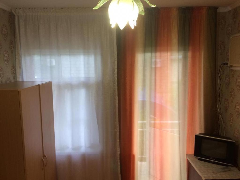 Гостевой Дом У Левы Hotel Gagra Kültér fotó
