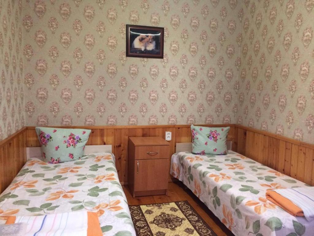 Гостевой Дом У Левы Hotel Gagra Kültér fotó