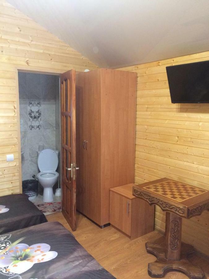 Гостевой Дом У Левы Hotel Gagra Kültér fotó